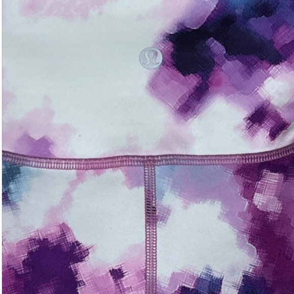 Lululemon Wunder under high times blooming pixie 7/8 length size 4 - Picture 4 of 4